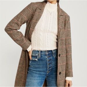 Abercrombie Cream Turtle Neck Sweater